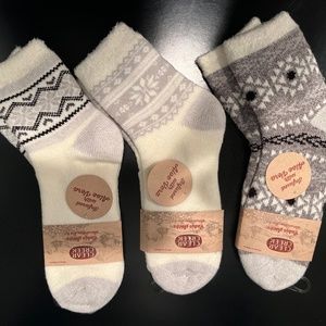 Clear Creek Cabin Socks. Infused with Aloe Vera. Women's Shoe Size 5-9